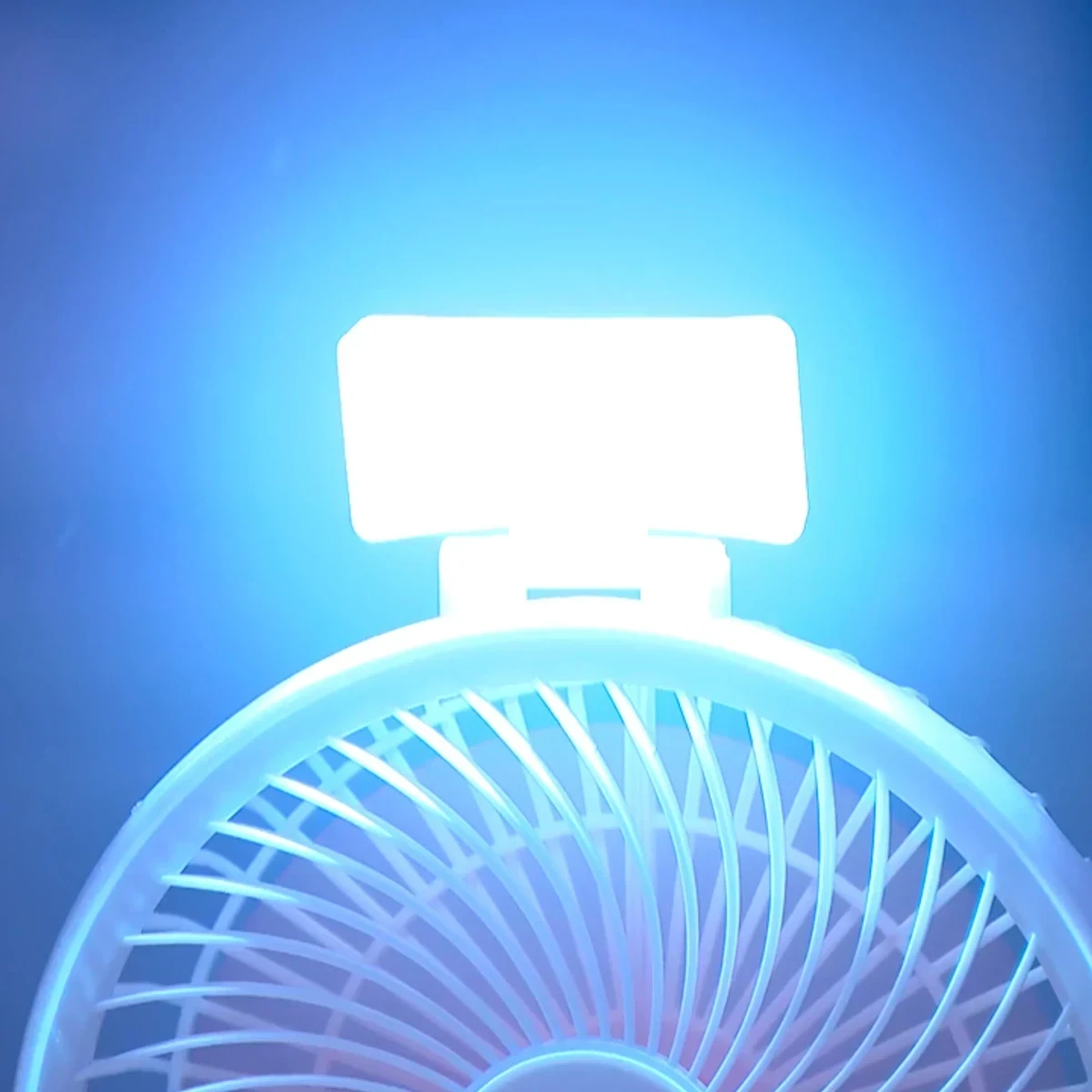 RECHARGEABLE TABLE FAN WITH LED LIGHT - Image 3